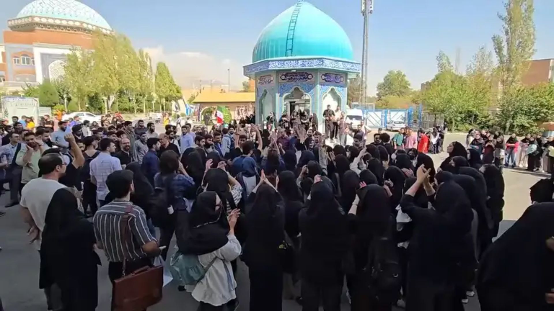 Iranian Students Protest Compulsory Hijab and Rising Fees as Anti-Regime Chants Erupt